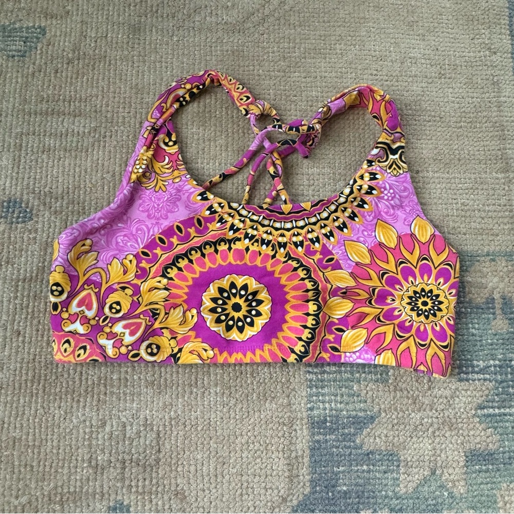 Yogabela Pink and Orange Medallion Print Yoga Bra